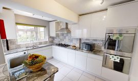 10 Vassall Court